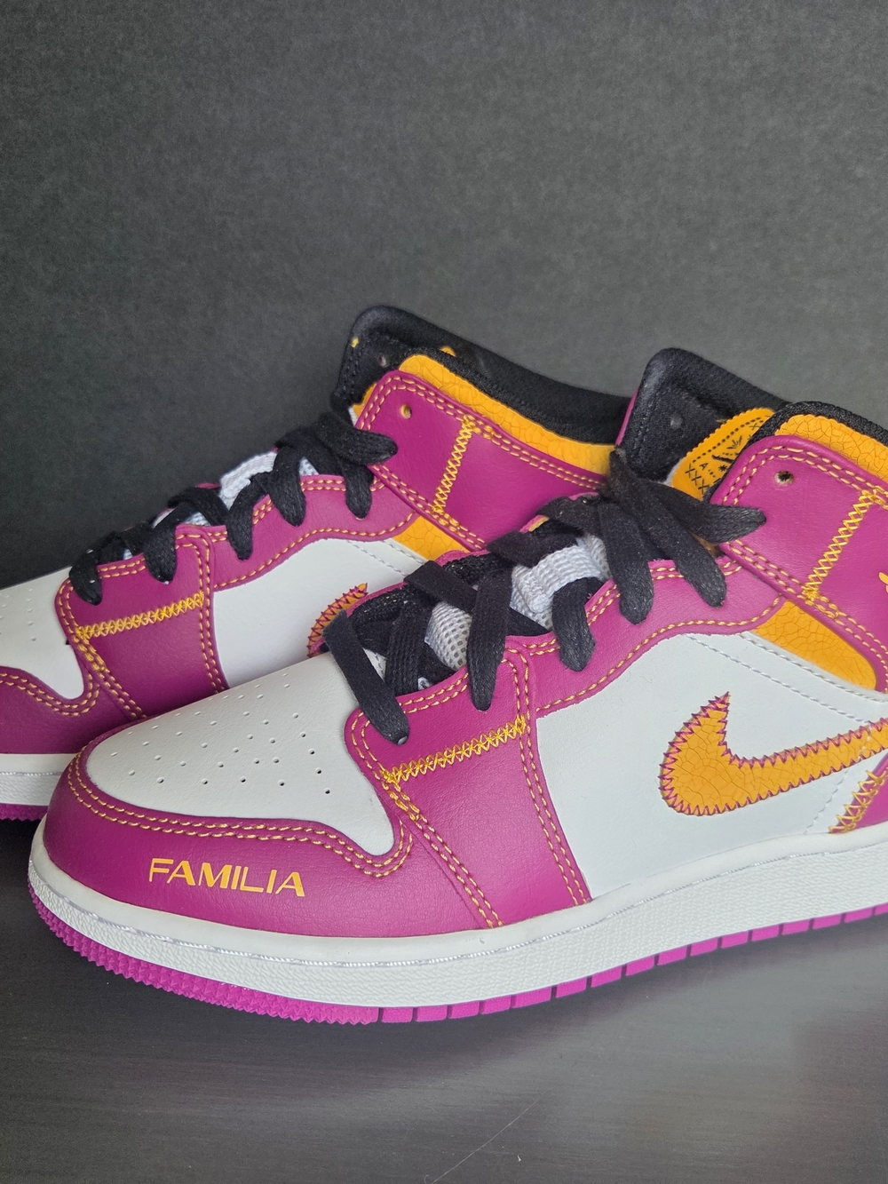 Air Jordan 1 Mid Dia De Muertos